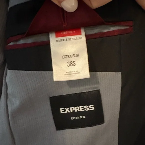 2 piece Express Suit - Picture 3 of 9